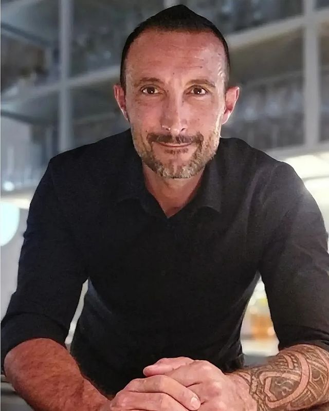 Mark Wallis - Glazier